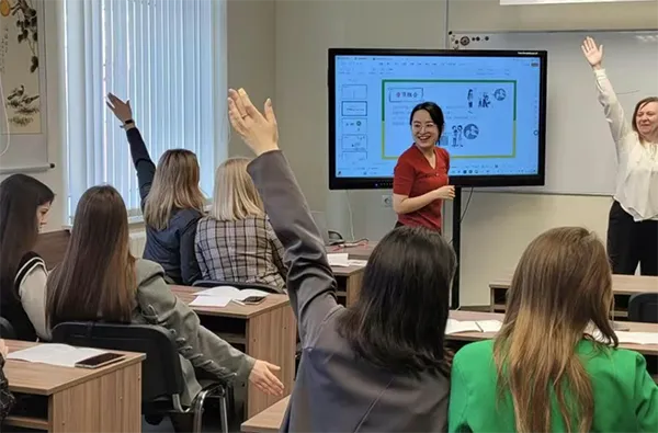中国教育部与白俄罗斯教育部签署关于中文教学的合作协议